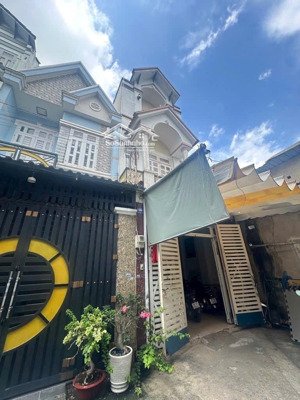 nhà đẹp giá rẻ khu vip nguyễn ảnh thủ-75m2-3 tầng-4pn-nở hậu-giá 5,790 tỷ