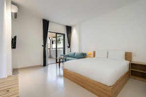 căn hộ full nội thất trung tâm quận 1 ban công thoáng mát, view đẹp