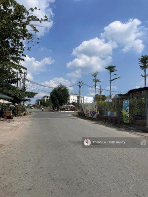 bán đất mặt tiền bưng ông thoàn - thuộc dự án sở vhtt q9 - phú hữu - sổ đỏ