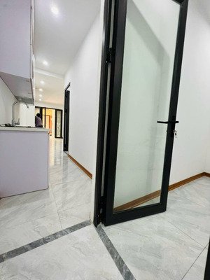 bán nhà tập thể - phan văn trường - cầu giấy - diện tích 44/60 m2 - tầng 1 - giá 4.5 tỷ