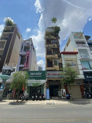 căn nhà mặt tiền võ văn tần, q. 3 đoạn 2 chiều giá rẻ nhất thị trường