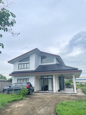 bán biệt thự nghỉ dưỡng dt 30x80m, nằm ngay đt862, gò công đông, cách tp. hcm 60km theo hướng ql50