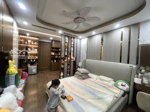 bán nhà xuân thuỷ, nhà đẹp ở ngay - trung tâm cầu giấy - ô tô cách 20m - thoáng trước sau