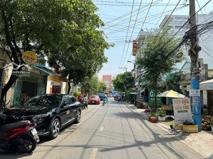 bán nhà mt đường 6 phước bình, 4 x 22 = 88m2. sát đỗ xuân hợp. 10.8 tỷ