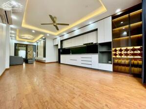 Bán nhà Quốc Từ Giám 45m2 diện tích rộng giá rẻ 6 tầng thang máy 8.6 tỷ