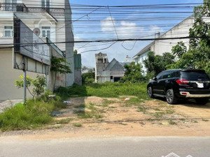 đất đẹp gần cao tốc chợ đệm tân bửu, bến lức chỉ 570tr/100m2, shr, khu dân cư đông