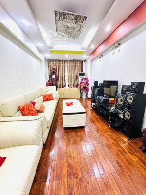 bán nhà 6tầng ngõ phân lô vip phố quần ngựa-có vỉa hè rộng-kd văn phòng đẹp-sẵn ô chờ thang máy