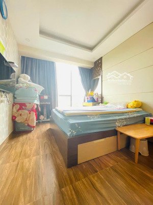 bán căn hộ chung cư garden court 2, 13,3 tỷ, 129 m2, 3pn, 2wc, đông nam, quận 7, tp.hcm