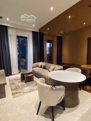 bán căn hộ park legend 100m2 3pn 2wc 8.3 tỷ căn góc view đẹp. lh: 