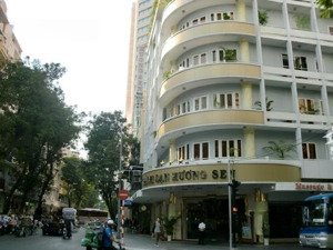 bán chdv lâm văn bền, quận 7- nh:13.6x20 - hầm 8 tầng - hđt: 250triệu -gía 65 tỷ.