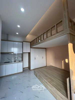 ccmn phương liệt 7 tầng thang máy full nội thất doanh thu 150tr/tháng giá chỉ 24.5 tỷ