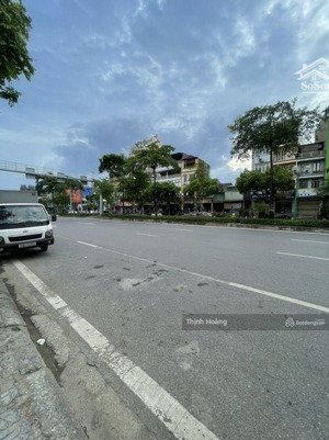 chính chủ bán đất p. đức giang 92m2, 30m ra mặt phố, ngõ thông, đầu tư giữ tiền, xây ccmn cực đẹp