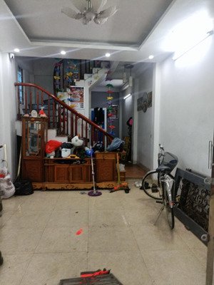 bán nhà 4 tầng thổ cư sổ đỏ. dt 38 m.mt 3.85 m hậu 3.85 m.căn góc. ở la phù xã an khánh hn.