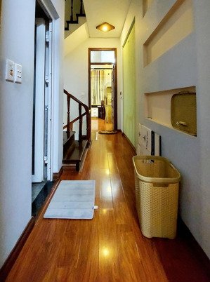 bán nhà hoàng ngân.45m2.mt 4m.cách 10 mét ra ô tô tránh.7 phòng cho thuê.30tr/tháng.giá đầu tư