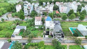 chủ thiện chí bán gấp lô biệt thự 240m2 kdc nam long . hướng đông nam. liền kề the global city