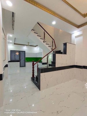 bán căn nhà 3 tầng đường xe hơi khu hồng long, p. hiệp bình phước, tp. thủ đức.