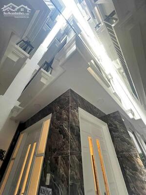 Cần bán gấp siêu phẩm trung Kính 40m2, 6t,lô góc, thang máy, nội thất cao cấp kinh doanh văn phòng...