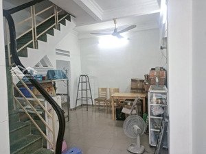 mặt tiền phạm hùng nhà 3 tầng hoàn công vị trí vàng kinh doanh đỉnh chỉ 1 đời chủ
