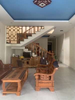 sụp hầm ! nha 2 tâng 323m ngan 13m ngôp bank măt tiên đường nguyên tất thành tp hội an giá chi 5t65