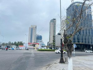 bán cặp đất hiếm 190m2 đường hà chương sát ngay biển - vị trí đắc địa đối diện trung tâm tài chính
