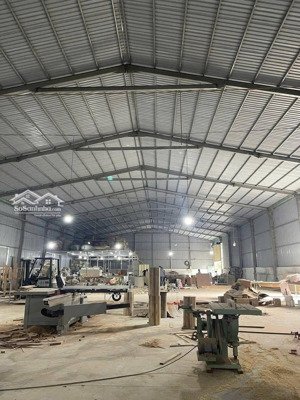 xưởng 900m, ngay ngã ba vũng tàu, đường cont, khu sản xuất, giá 30 triệu/tháng