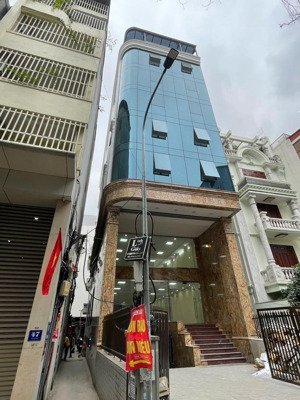 bán toà nhà văn phòng cao cấp_ mặt phố đống đa_vị trí đẹp nhất phố_3 mặt thoáng_2 thang máy_dt 270m