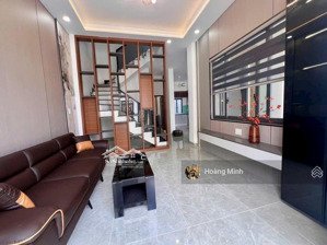nhà ở ngay 2 lầu, 6.5x18, nở hậu, oto ngủ nhà, 4 đồng tl