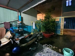 nhà có việc cần bán gấp nhà riêng giá 2.7 tỉ (có thể thương lượng). chính chủ xem nhà trực tiếp