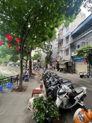 mặt hồ văn chương, diện tích 62m2, 7 tầng thang máy, mặt tiền 4,6m, giá 37 tỷ