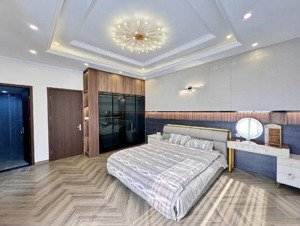bán nhà trung tâm mai dịch cầu giấy, ô tô tránh, kinh doanh, 10m ra phố 52m2 5 tầng chỉ 15.5 tỷ