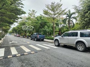 cần bán căn chính diện công viên cityland center hills, giá 17,7 tỷ