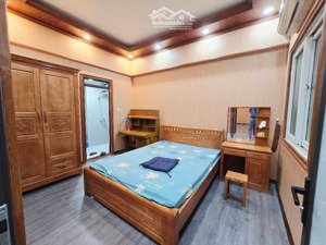 cần bán căn hộ 137 nguyễn ngọc vũ trung hòa dt68m2n2vs giá 4,85 tỷ sẵn sổ,nt lh 