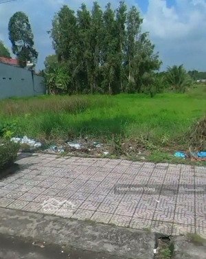 cần bán gấp đất gần chợ cái nhum mới mt đ. đt 903 cái nhum mang thít vĩnh long 120m2 shr tc 100%