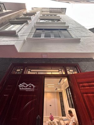 hiếm gặp phố vũ thạnh ,nhà mới,thang máy, lô góc,20m oto ,dt 45m2 6tầng.