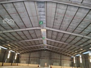 xưởng long nguyên 1500m2, khuôn viên chung, giá 50 triệu/th