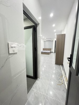 chính chủ cho thuê phòng studio khu ngoại giao đoàn