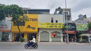 bán nhà mặt tiền 712 cách mạng tháng 8, dt: 11 x 35m, cn: 370m2, giá 107 tỷ