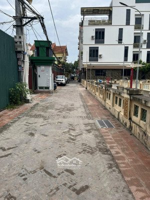 tặng đất khi mua nhà cầu diễn khu vực dân trí cao