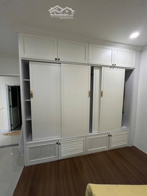 cần bán gấp căn hộ tara q8 dt 81m2, 2 phòng ngủ, 2wc sổ hồng giá 3.65 tỷ