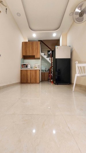 bán nhà mới 3 phòng ngủ hẻm 86 đoàn văn bơ, phường 9, quận 4