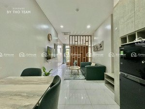 căn hộ bancony rộng 50m2 full nt - thang máy - mgr free dọn phòng ngay đh văn lang cs2, emat pvd