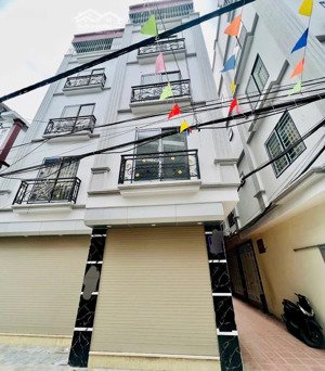 siêu phẩm lô góc 35 m- 5 tầng ô tô tránh đỗ kinh doanh đầu tư cho thuê văn phòng tại yên nghĩa-6 tỉ