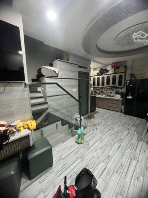 bánhà - trục hậu giang - giáp q5 - 49m2 - nở hậu - nhà mới đẹp - vào ở ngay - nhỉnh 4 tỷ