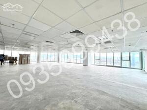 CHO THUÊ NGUYÊN SÀN VĂN PHÒNG 352m² – VIEW THÀNH PHỐ & BIỂN - SẴN TRẦN SÀN