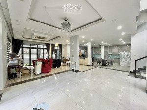 cho thuê 03 căn biệt thự ngay tạ hiện p.thạnh mỹ lợi 14*20m, 15*20m, hầm, 3 lầu, 70-120 triệu/tháng