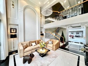 nhà mới 5 lầu thang máy ô tô vào nhà có thiết kế sổ hồng hoàn công chuẩn, chủ bán giá tốt 12tỷ200tr