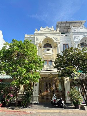 chốt lẹ! nhà đẹp 20 - 22 phổ quang q.tb. ngang 9m, 185m2, 3tầng. giá hời 28 tỷ! lh 