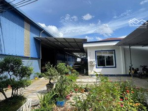 bán nhà xưởng trong khu công nghiệp biên hoà. đồng nai tổng diện tích: 4500m2 sổ riêng hoàn