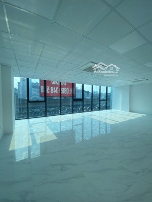 chính chủ cho thuê văn phòng mặt phố 35 nguyễn xiển, diện tích 190m2 giá ưu đãi