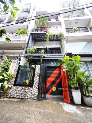 nhà 5 tầng hxh, hđt ~50tr/tháng. 4,5x18m. đường thành thái, quận 10.